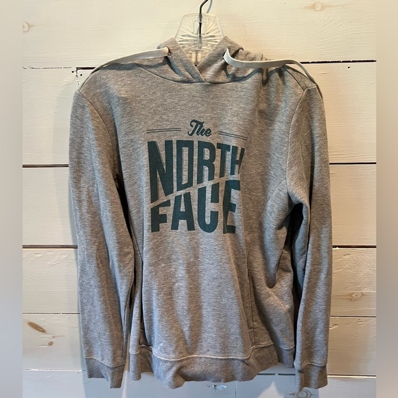 The North Face Gray Hoodie for women, size medium, EUC, winter, comfy, pockets - Picture 1 of 8